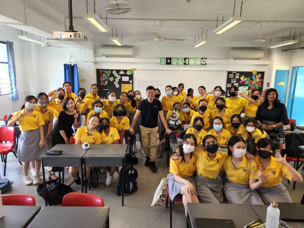 学校訪問の様子