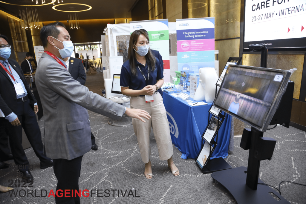 idsMED出展の様子