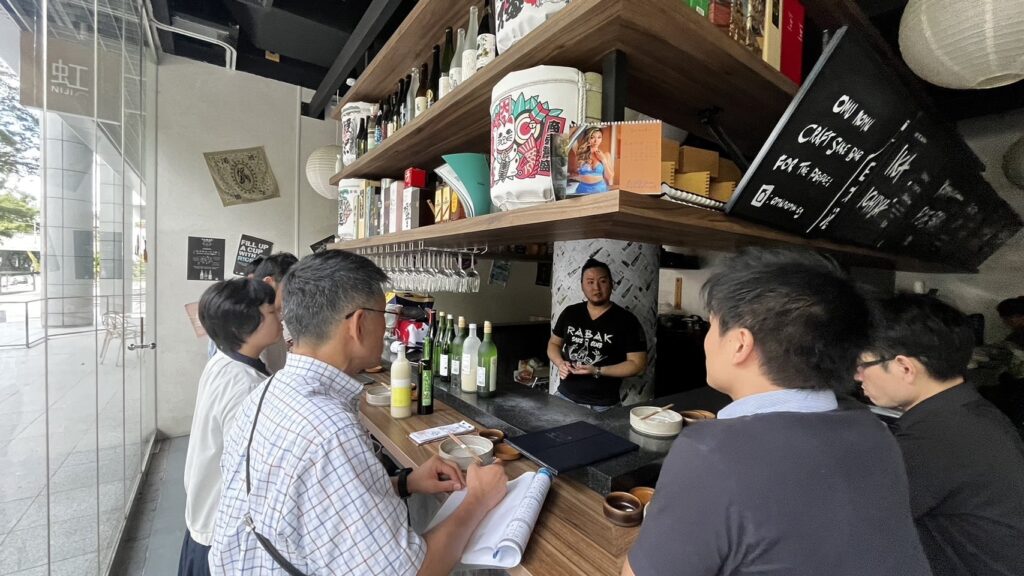 店舗でのヒアリングの様子